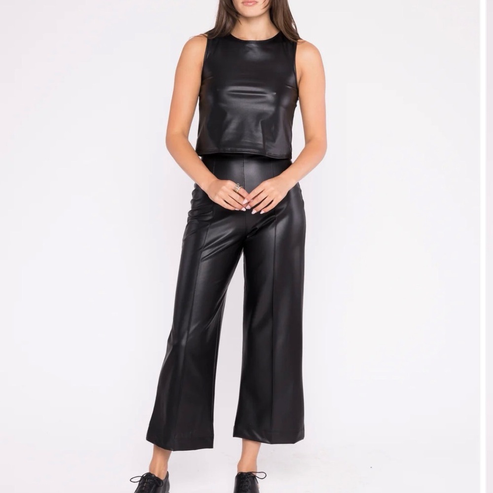 Ripley Rader Black Vegan Leather Straight Leg Pant Cropped Size 2 | Small
